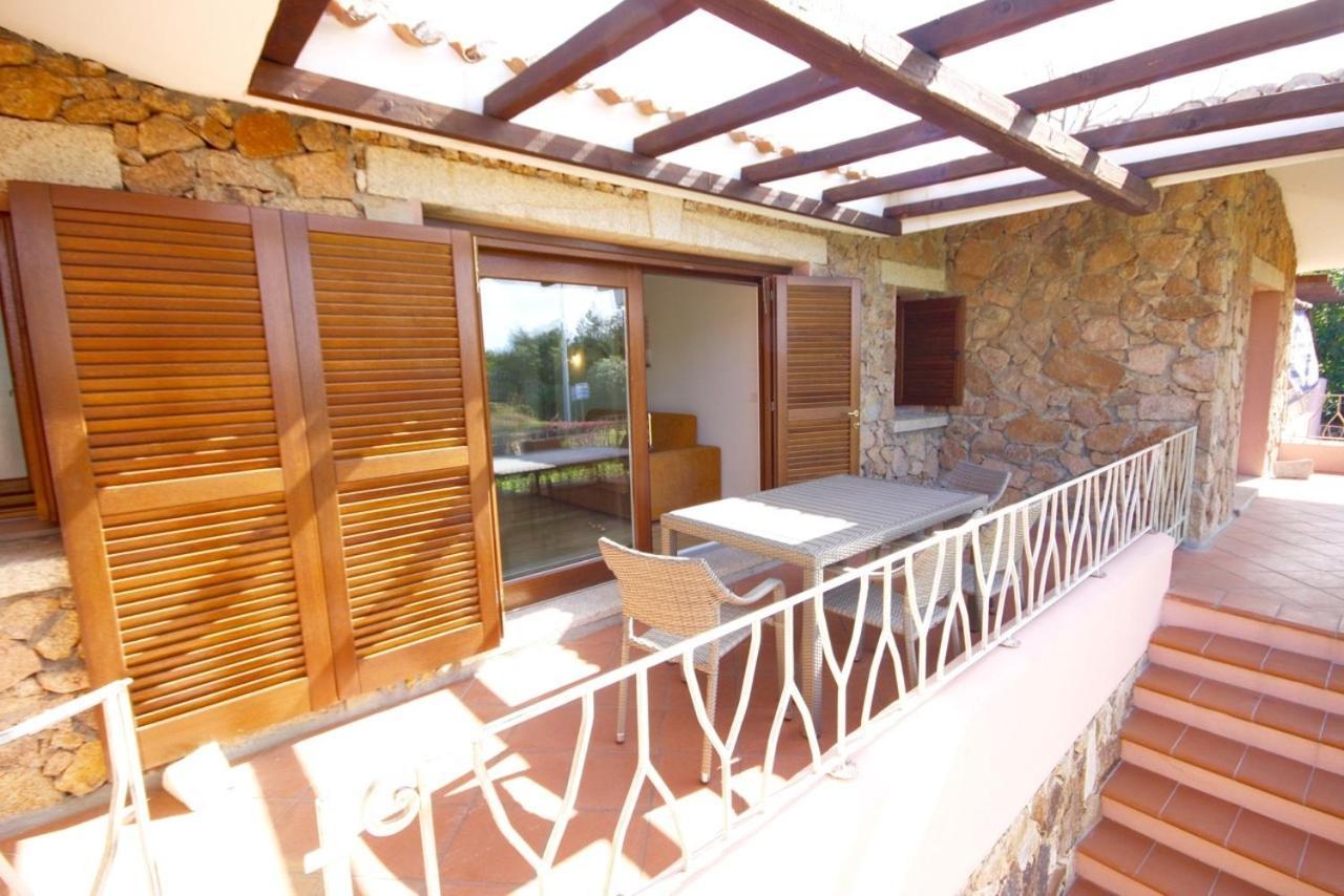 Residenze Dei Fiori Villa Porto Rotondo Ruang foto