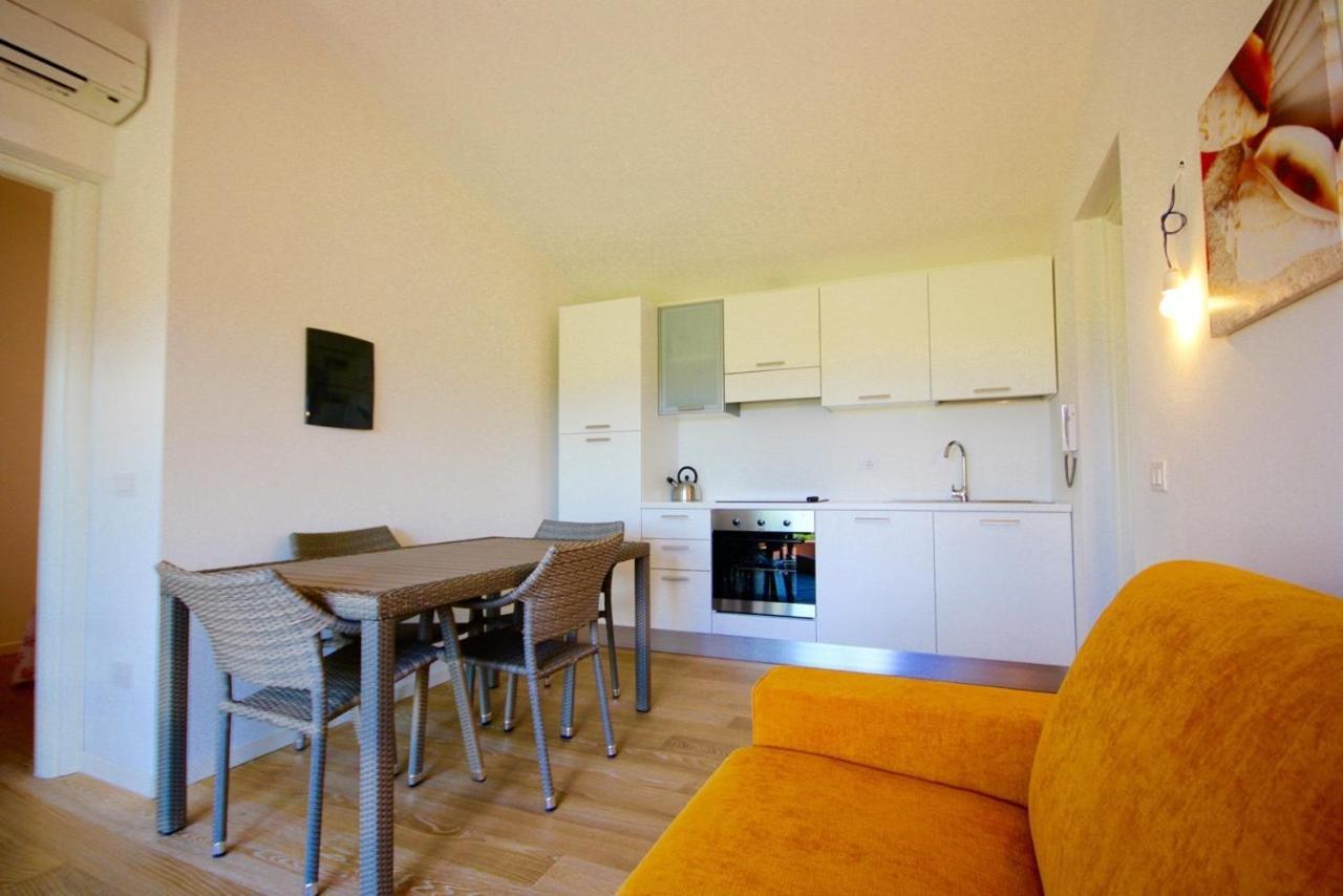 Residenze Dei Fiori Villa Porto Rotondo Ruang foto