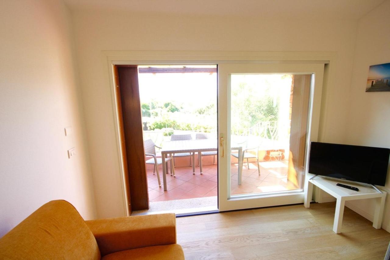 Residenze Dei Fiori Villa Porto Rotondo Ruang foto