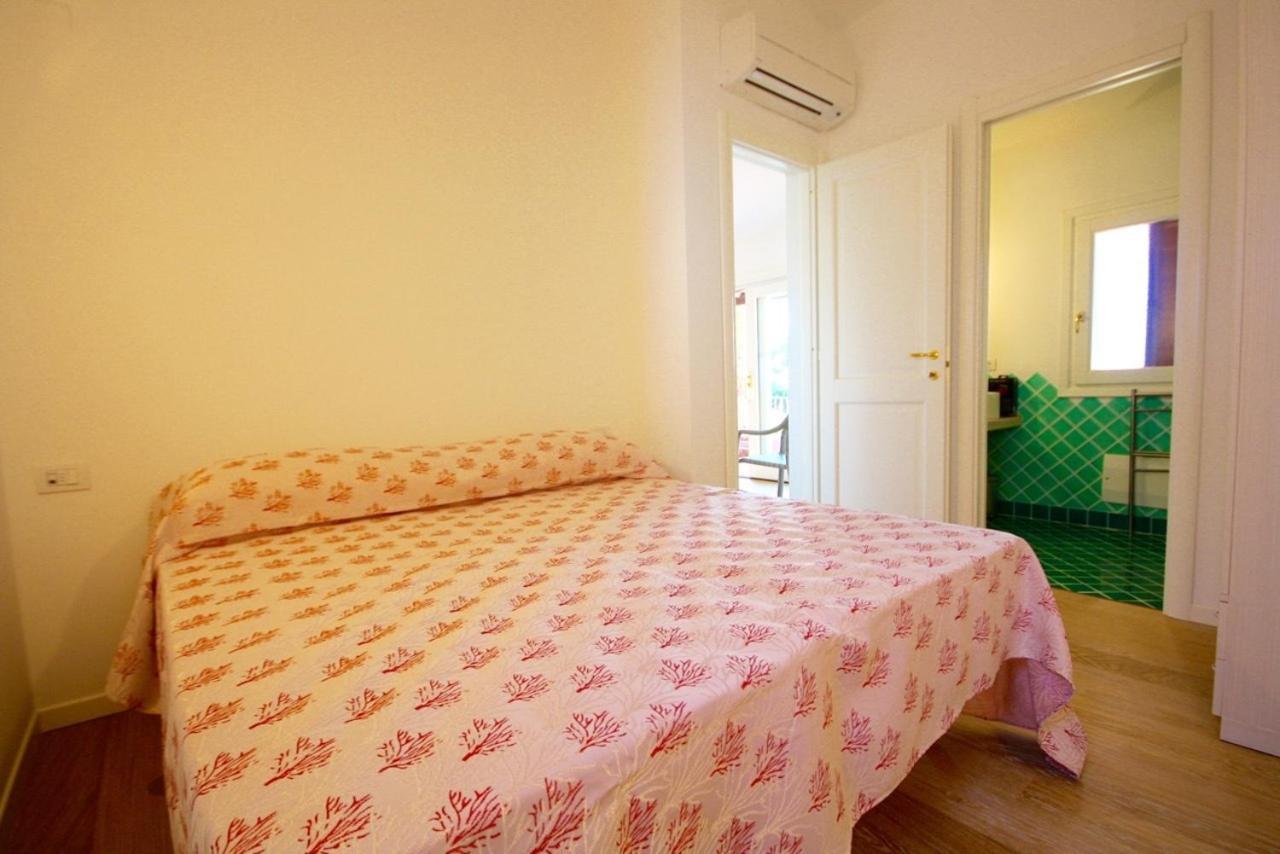 Residenze Dei Fiori Villa Porto Rotondo Ruang foto