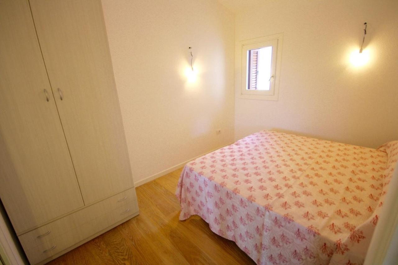 Residenze Dei Fiori Villa Porto Rotondo Ruang foto