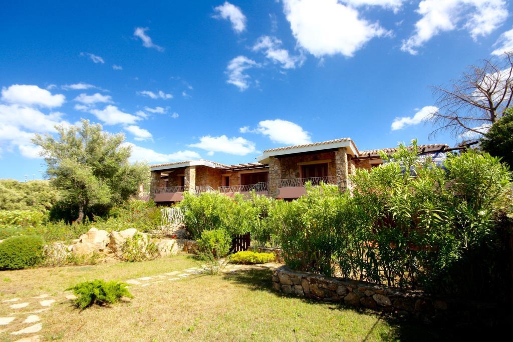 Residenze Dei Fiori Villa Porto Rotondo Bagian luar foto