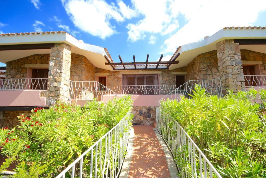 Residenze Dei Fiori Villa Porto Rotondo Bagian luar foto