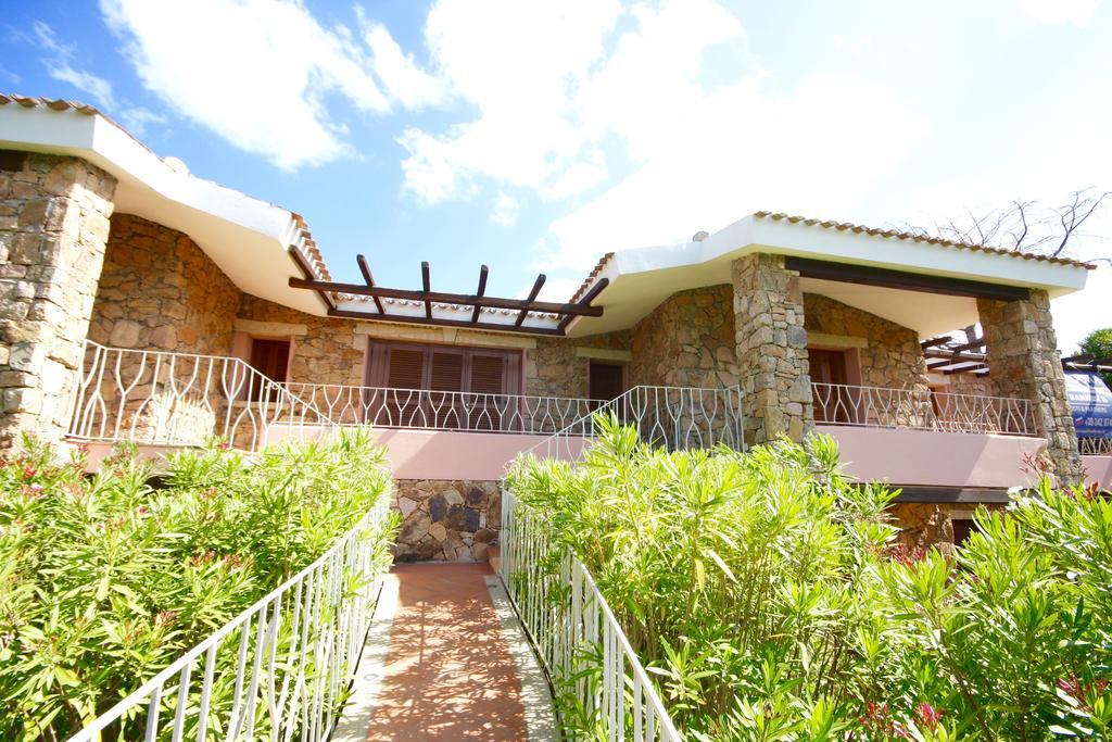 Residenze Dei Fiori Villa Porto Rotondo Bagian luar foto