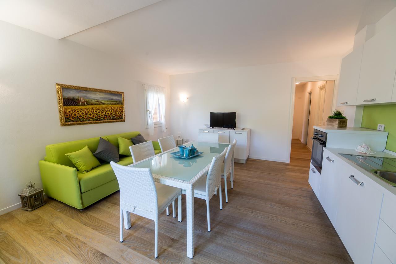 Residenze Dei Fiori Villa Porto Rotondo Bagian luar foto