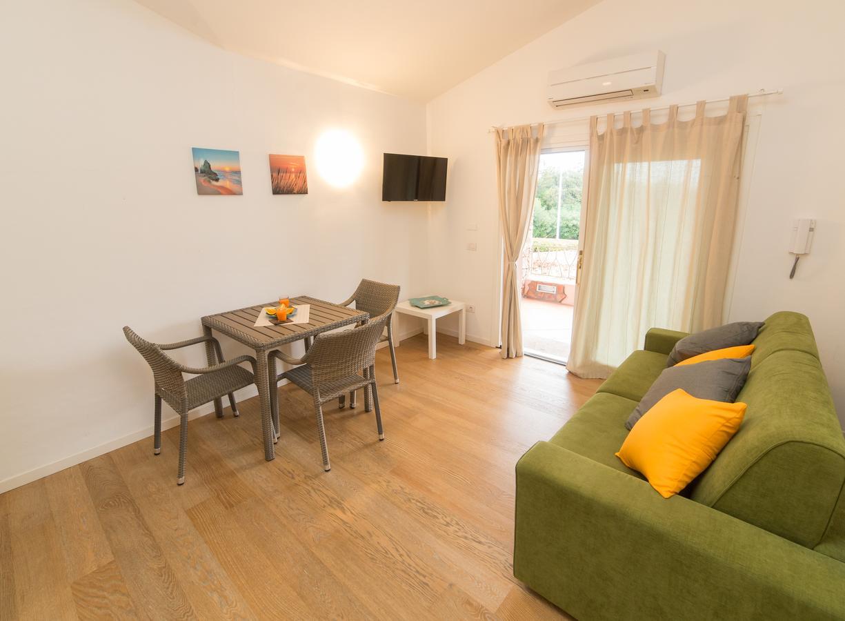 Residenze Dei Fiori Villa Porto Rotondo Bagian luar foto