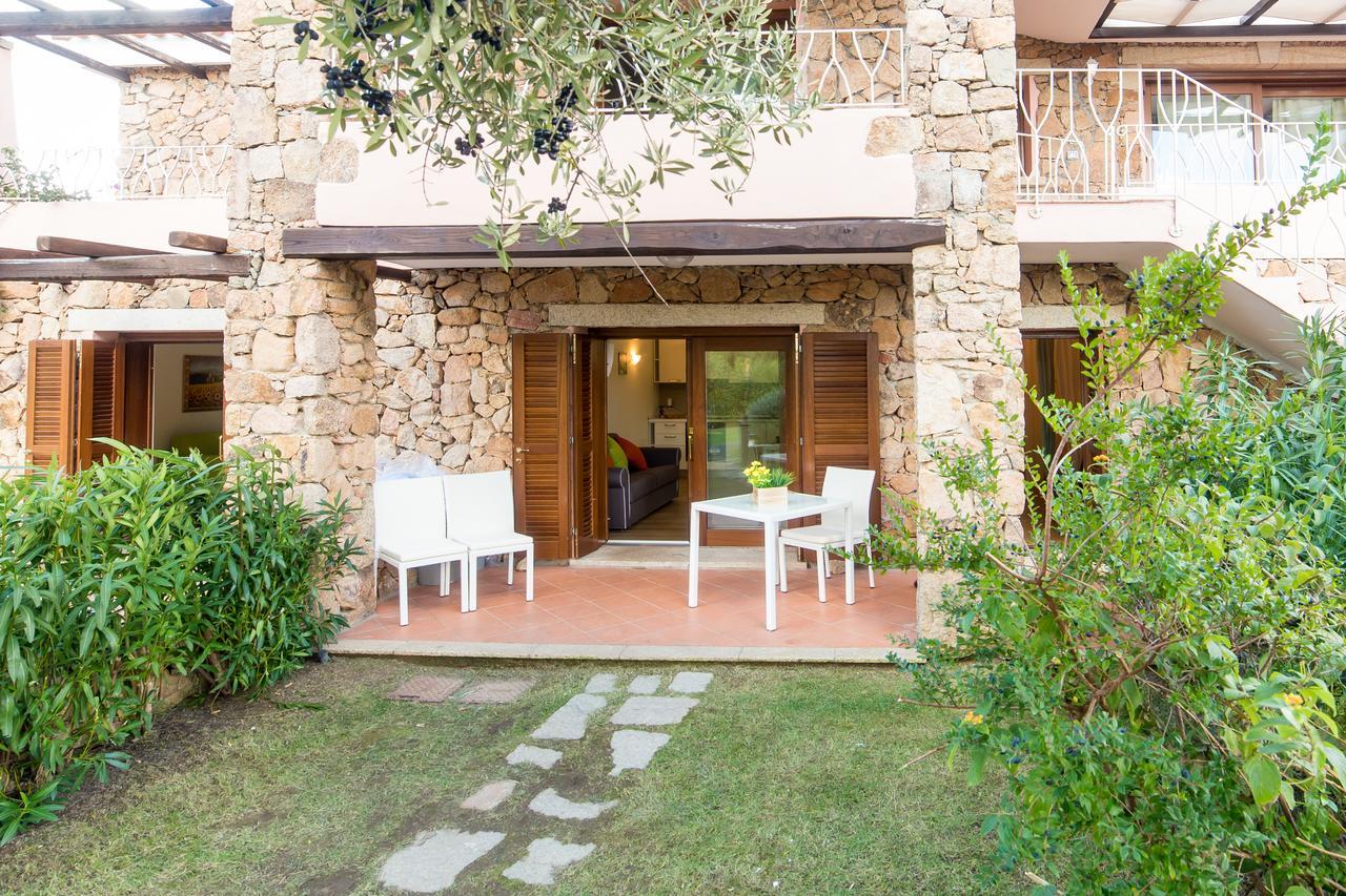 Residenze Dei Fiori Villa Porto Rotondo Bagian luar foto